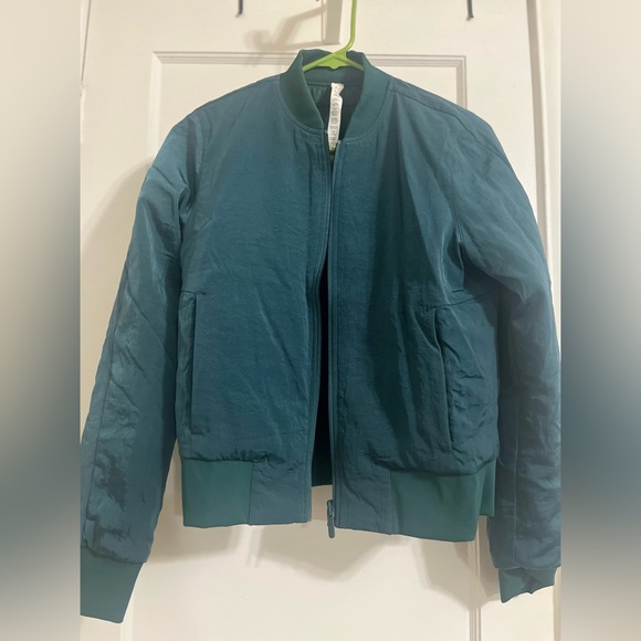 Lululemon pre owned bomber reversible jacket - Picture 5 of 5